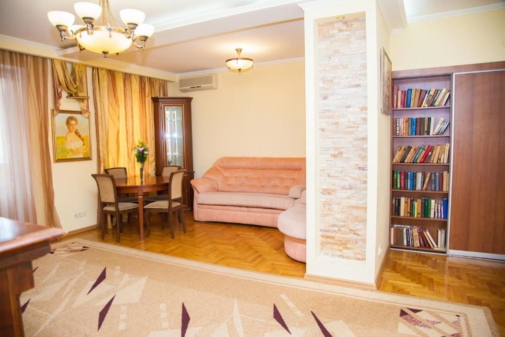 Апартаменты Lux apartment on Lermontova street with fireplace Запорожье-34